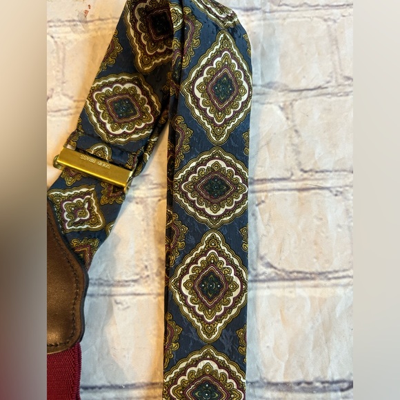 SOLID BRASS HARDWARE MENS PAISLEY PRINT MULTI COLORED BURGUNDY STRAP SUSPENDERS - Picture 2 of 6